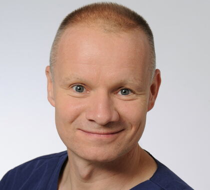 Dr. med. Oliver Asbach Dr. med. Oliver Asbach